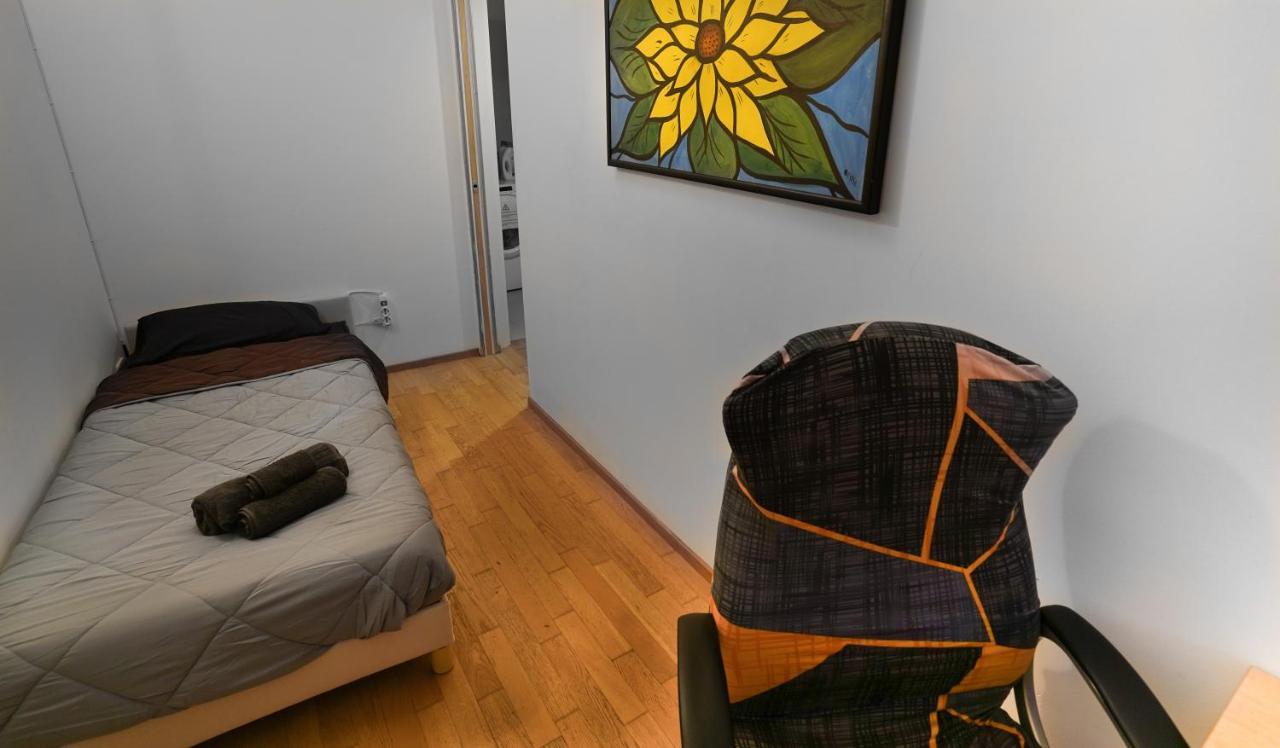 Fast Wifi E Netflix -- Centro Di Rho Vicino Stazione Apartment Екстериор снимка