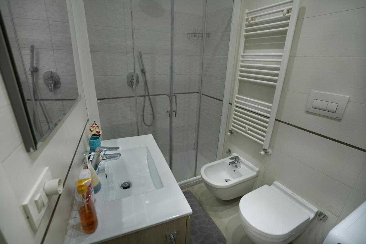 Fast Wifi E Netflix -- Centro Di Rho Vicino Stazione Apartment Екстериор снимка
